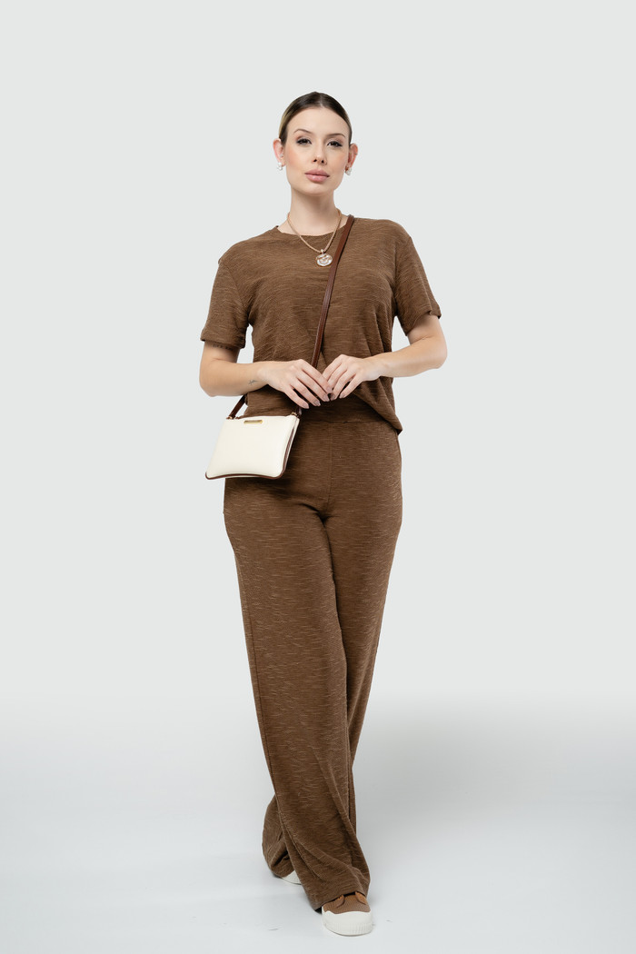 Conjunto com Blusa e Calça - Chocolate