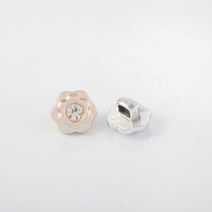 101.092 - BOTÃO COM 12 UN.