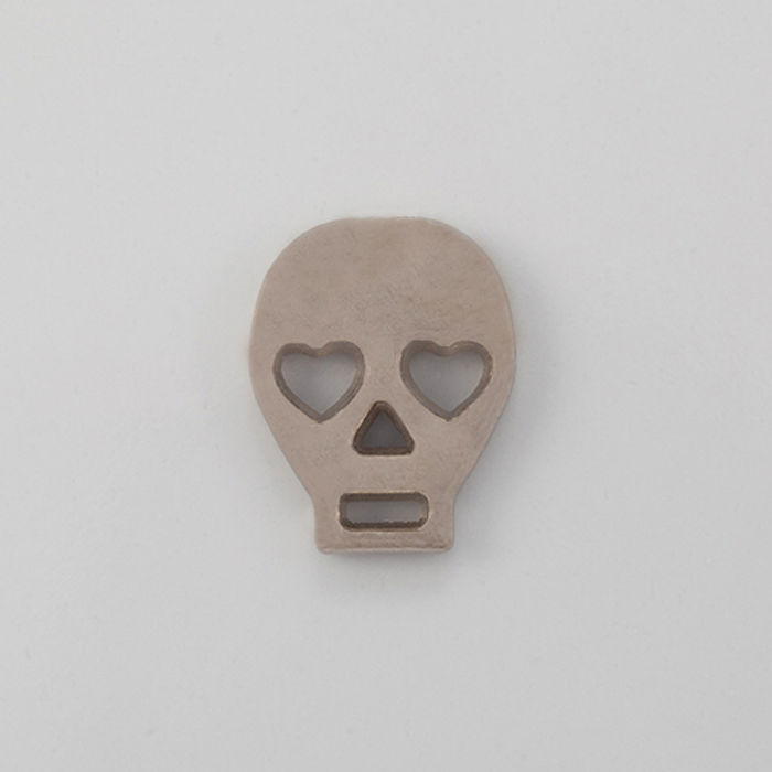 100.909 - BOTÃO COM 12 UN.