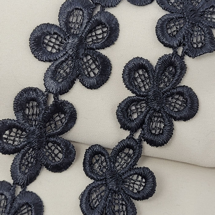 RG 1068 - RENDA GUIPIR PRETA - PACOTE COM 13 METROS