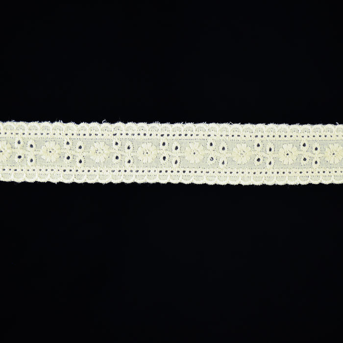 BI 208 - BORDADO INGLÊS OFF WHITE - PREÇO POR PACOTE