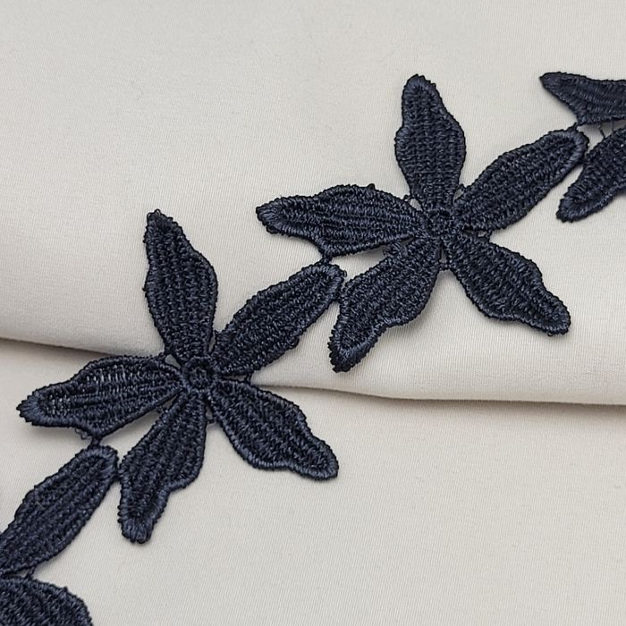 RG 1079 - RENDA GUIPIR PRETA - PACOTE COM 13 METROS