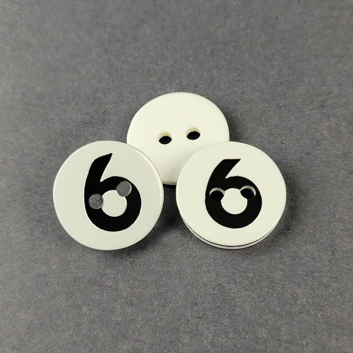 100.805 - BOTÃO COM 12 UN.