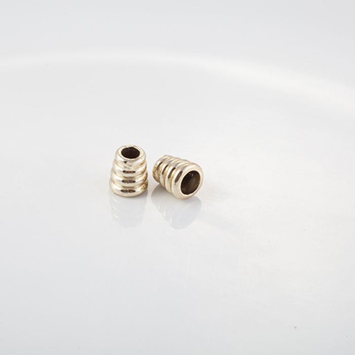 102.565 - PONTEIRA COM 6 UN.