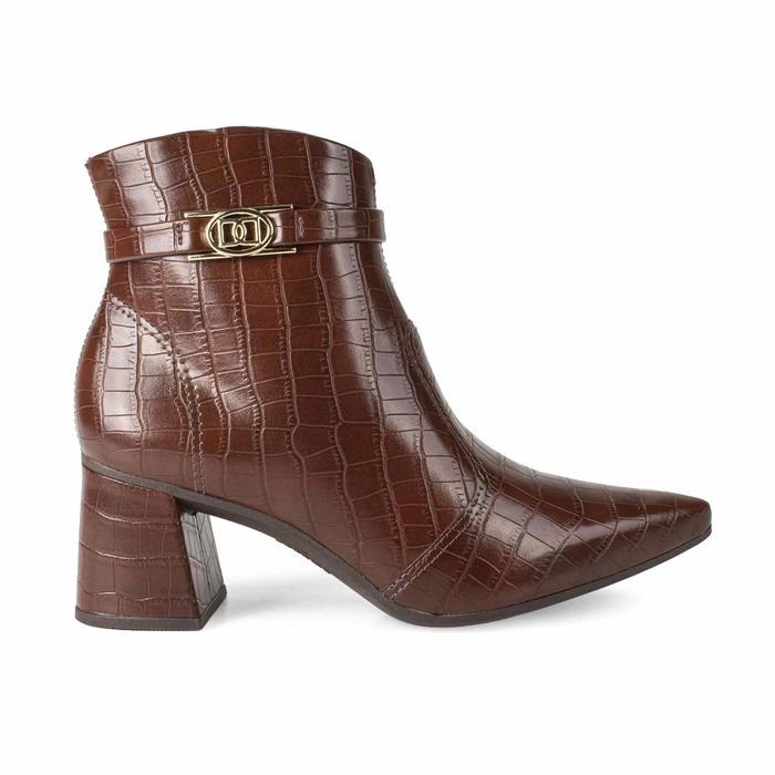 Bota Dakota Cano Curto Salto Médio Feminino Cor Marrom
