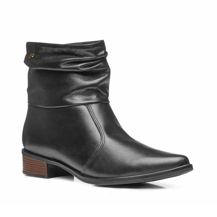 Bota Pegada Cano Baixo Em Couro Feminino Cor Preto