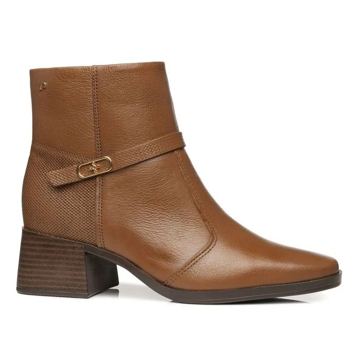 Bota Pegada Cano Curto Em Couro Feminino Cor Marrom