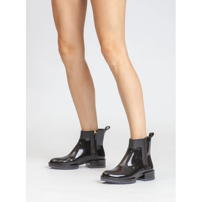 Bota Petite Jolie Lobe Feminino Cor Preto