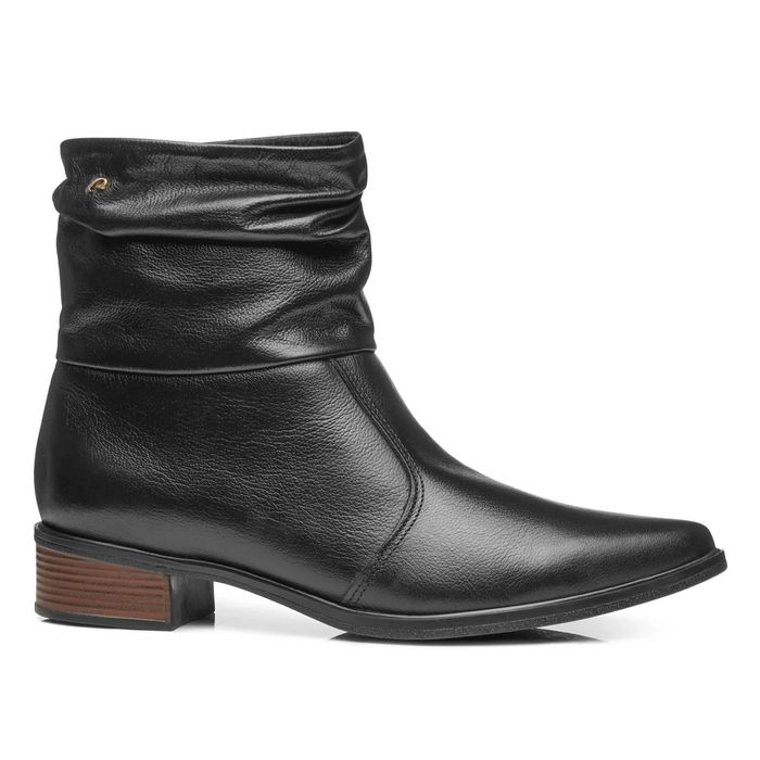 Bota Pegada Cano Baixo Em Couro Feminino Cor Preto
