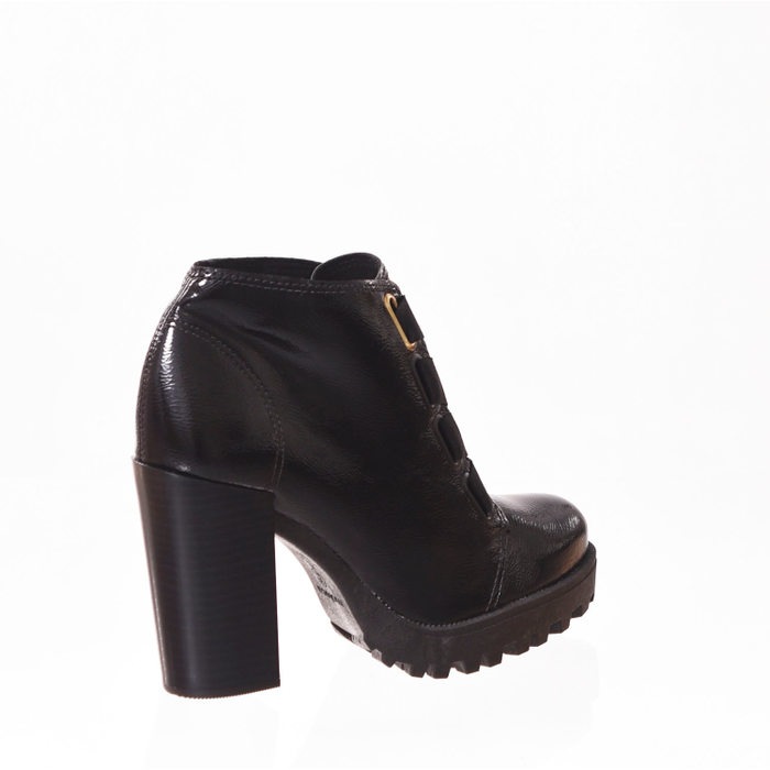 Bota Coturno Moleca Verniz Amassado Solado Tratorado Preta