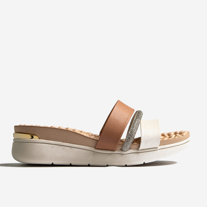 Tamanco Modare Ultra Conforto Palmilha Massageadora Tira Aplicação Strass Off White