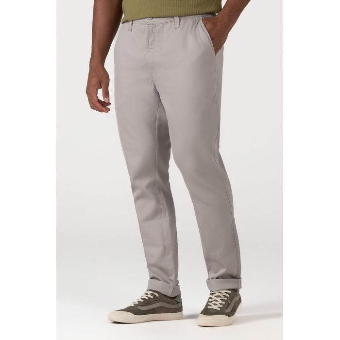 Calça Dlz Chino Algodão Elastano Bolso Faca Aplicação Logo Bordado Cinza