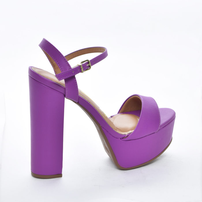 Sandália Plataforma Vizzano Cabedal Tira Salto Alto Grosso Fechamento Fivela Roxo