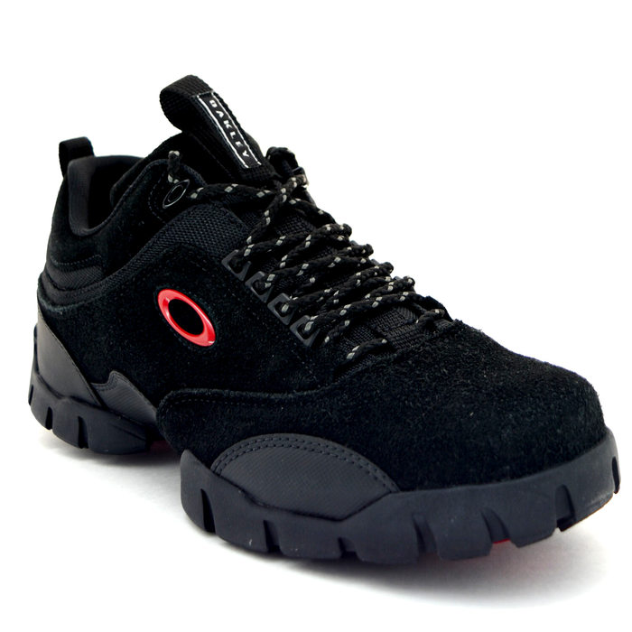 Tênis Modoc Low Oakley Camurça Solado Tratorado Aplicação Logo Preto