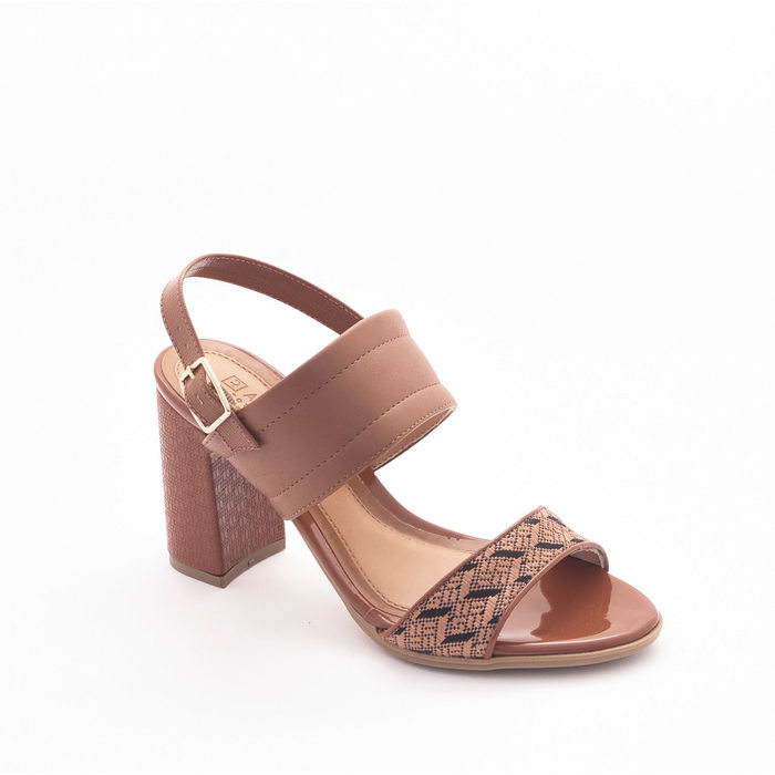 Sandália Ramarim Salto Grosso Verniz Trabalhado Marrom