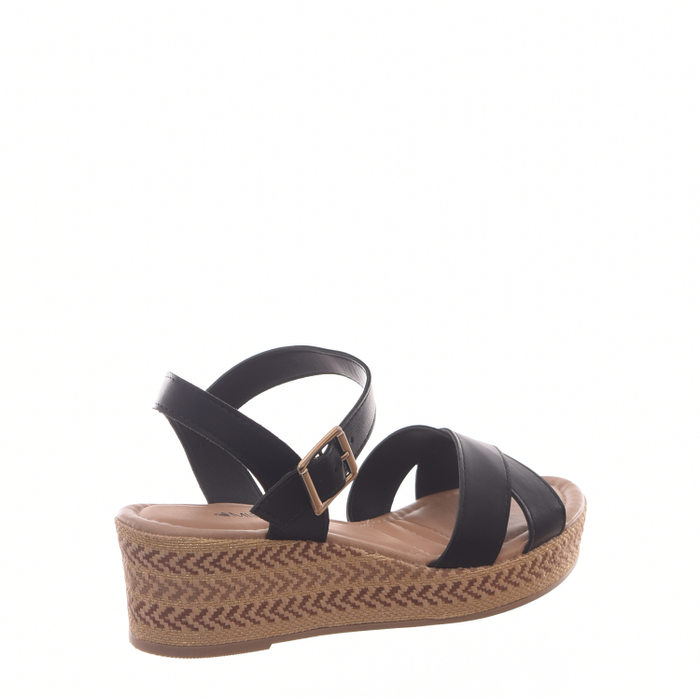 Sandália Mississipi Plataforma Trabalhada em X Preta