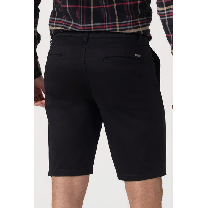 Bermuda Dlz Slim Chino Algodão Bolso Faca Aplicação Logo Preto