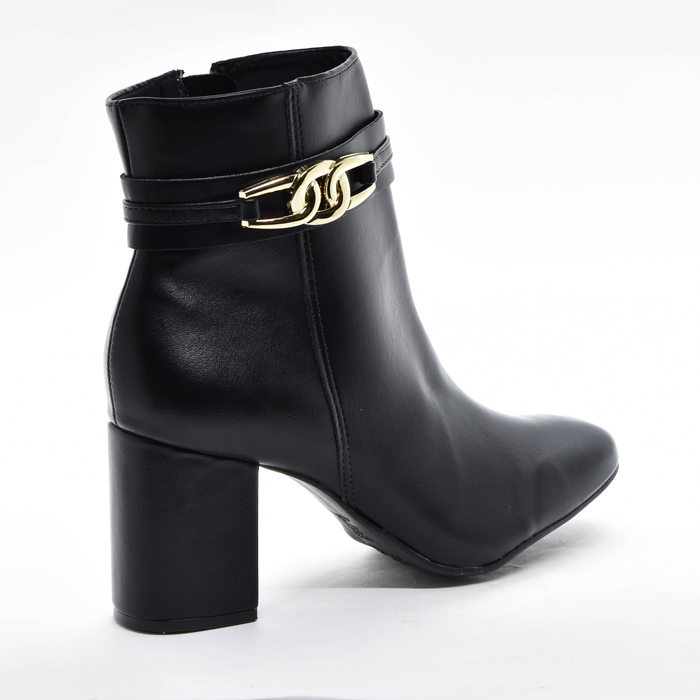 Bota Via Marte Cano Curto Liso Detalhe Faixa Aplicação Metal Lateral Fechamento Zíper Salto Médio Gr