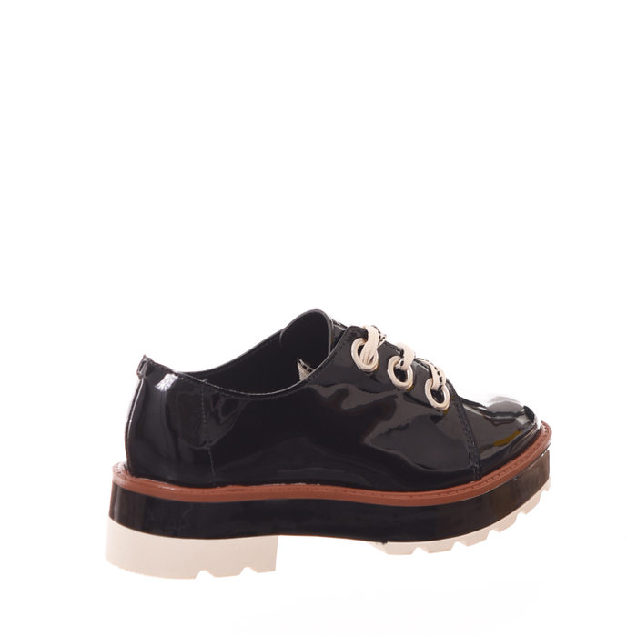 Sapato Moleca Oxford Tratorado Salto Baixo Preto