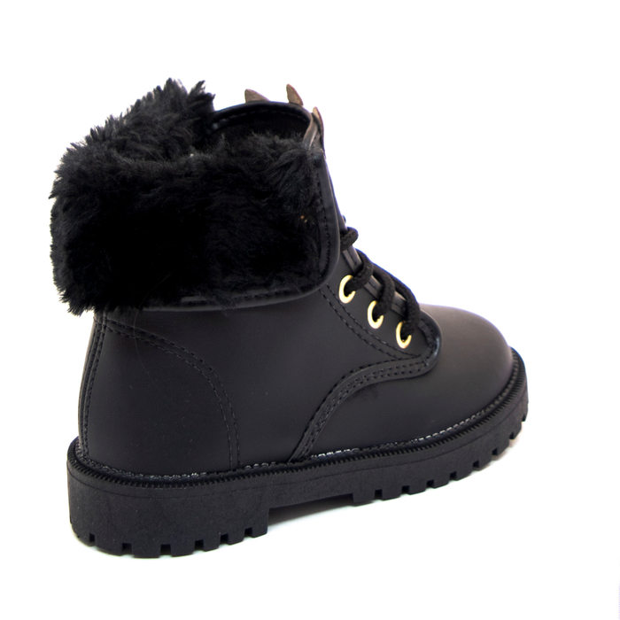 BOTA COTURNO MOLEKINHA SOLADO TRATORADO DETALHE PELOS PRETO