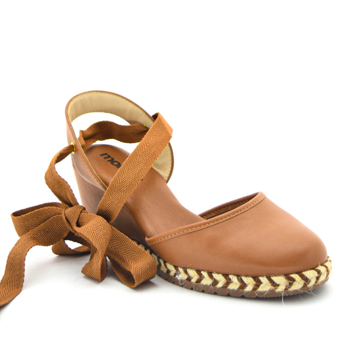 Sandália Anabela Moleca Espadrilhe Detalhe Amarração Calcanhar Aberto Caramelo