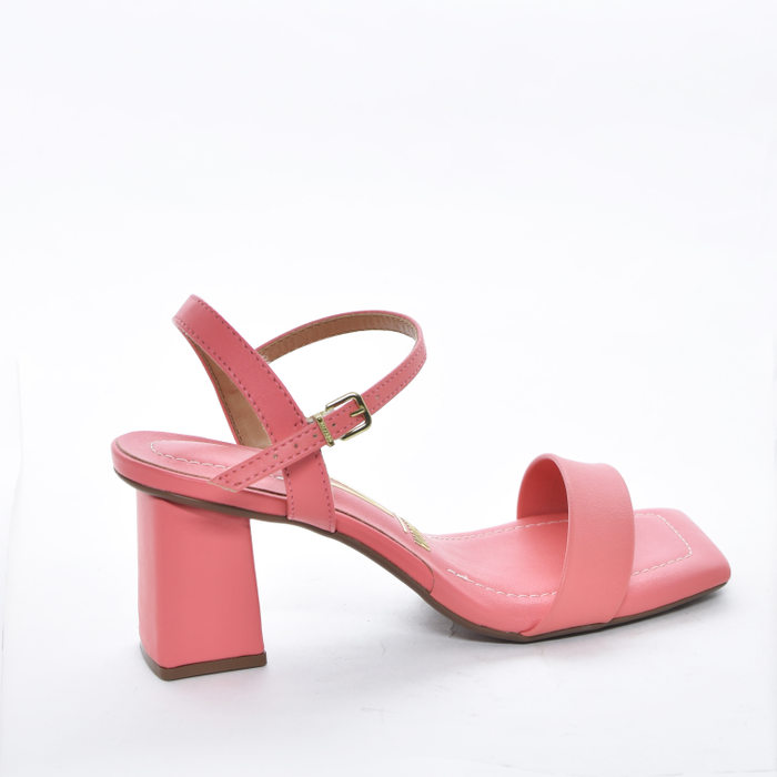 Sandália Vizzano Bico Quadrado Cabedal Tira Larga Salto Alto Coral