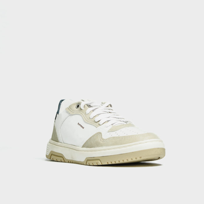 Tênis Strike Street Wear Bicolor Detalhe Microperfuros Recortes Camurça Solado Tratorado Branco