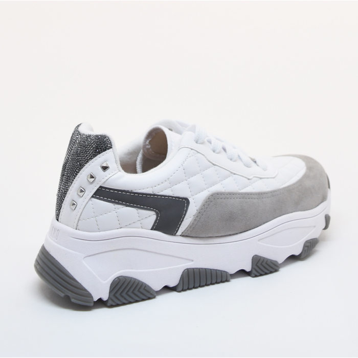 Tênis Chunky Vizzano Matelassê Detalhe Camurça Metal Branco e Cinza