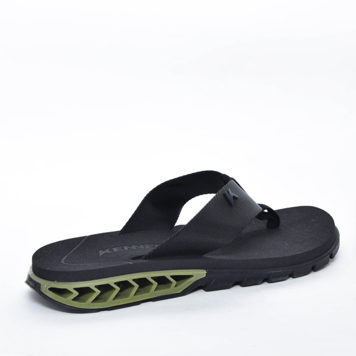 Chinelo Kenner Rakka Tira Aplicação Logo Solado Tratorado Vazado Preto e Verde