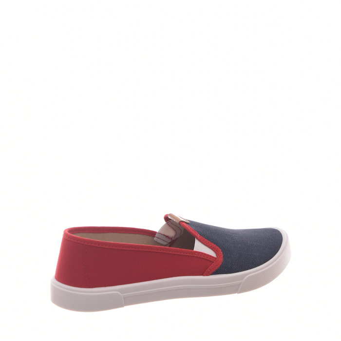 Tênis Slip-On Moleca Metade Vermelho e Metade Azul Marinho