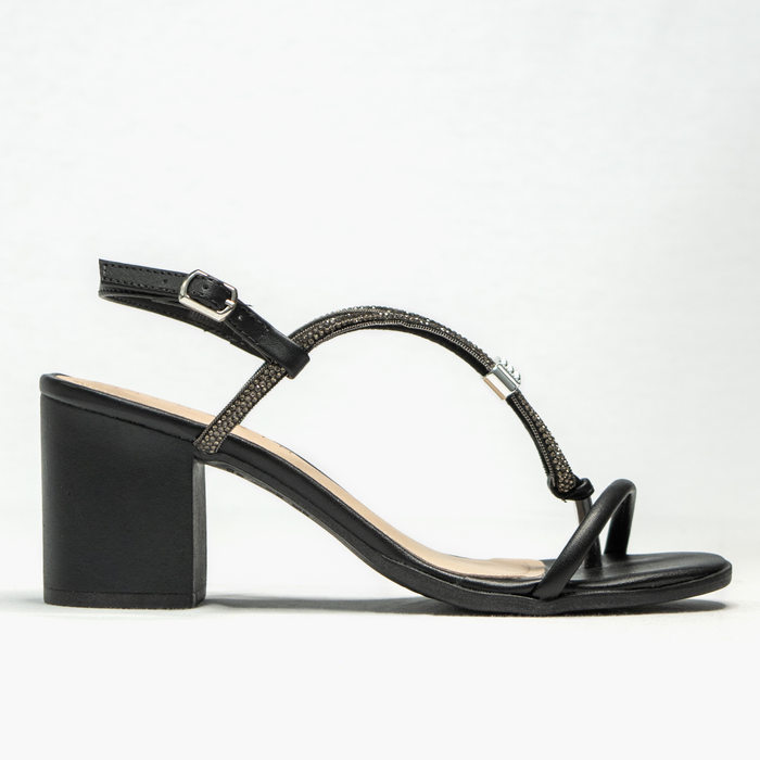 Sandália Ramarim Tira Strass Ajustável Vazada Salto Médio Grosso Fechamento Fivela Preto