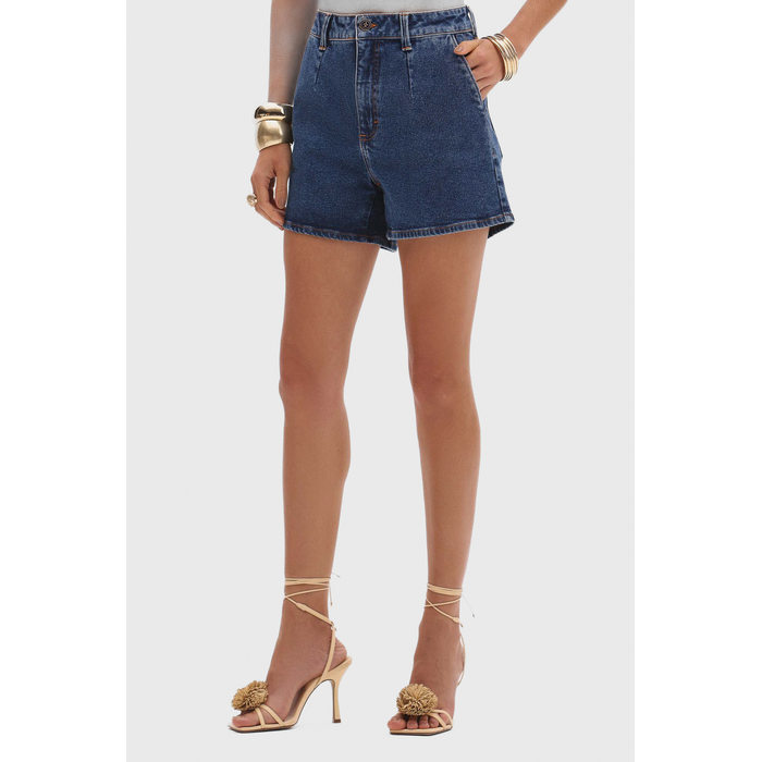 Short Jeans Flor de Lis Hot Pants Algodão Elastano Detalhe Drapeado Bolso Faca Azul Médio
