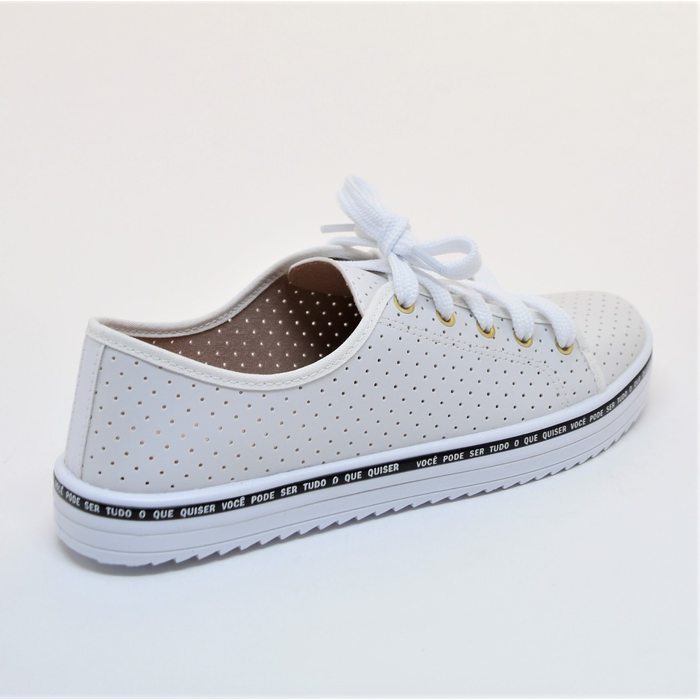 TÊNIS MOLECA SOLADO TRATORADO DETALHE MICROPERFUROS BRANCO