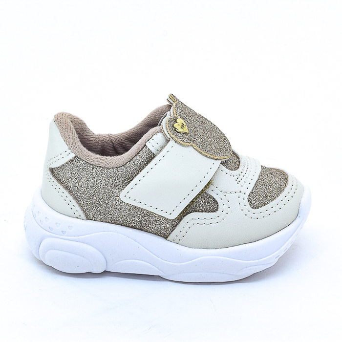 Tênis Chunky Molekinha com Recortes Glitter Fechamento Velcro Aplicação Urso Dourado e Bege