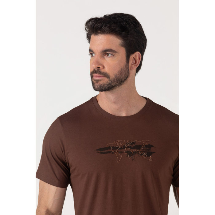 Camiseta Dlz Algodão Manga Curta Estampa Mapa Emborrachado Marrom