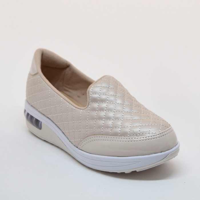 TÊNIS SLIP-ON MODARE ULTRA CONFORTO MATELASSÊ COM AMORTECEDOR EM GEL OFF WHITE