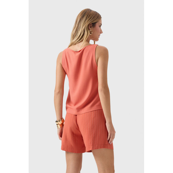 Blusa Flor de Lis Viscose Decote V Alça Larga Lisa Salmão