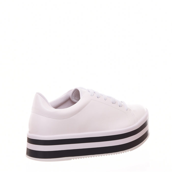 Tênis Vizzano Flatform Detalhe Listra Branco e Preto