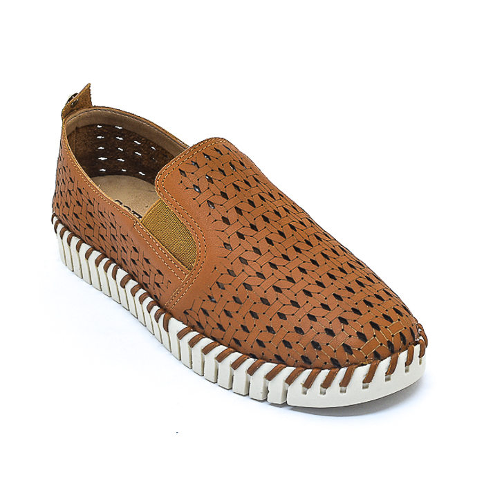 Tênis Slip-On Bottero Couro Vazado Solado Tratorado Caramelo