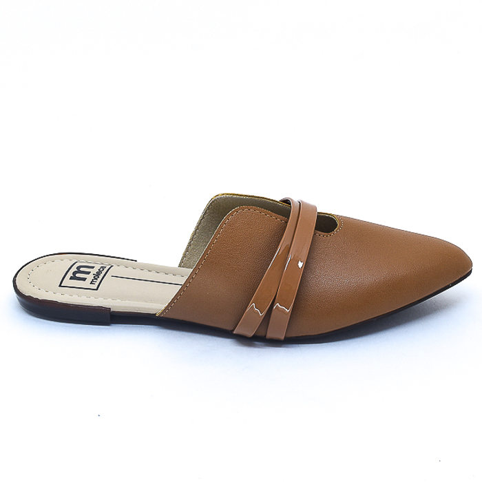 Sapato Mule Moleca Cabedal Vazado com Duas Tiras Verniz Caramelo