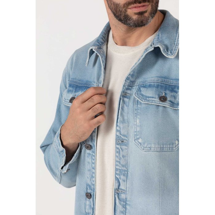 Jaqueta Jeans Dlz Algodão Gola Colarinho Lisa Bolso Embutido Canguru Fechamento Botões Azul Claro