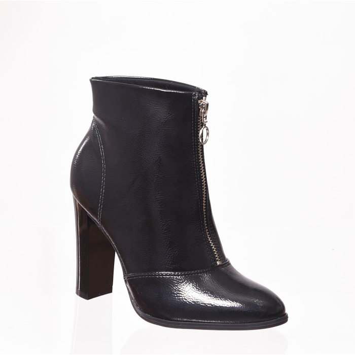 Bota Ramarim Ankle Boot Verniz Molhado Zíper Frontal Preta