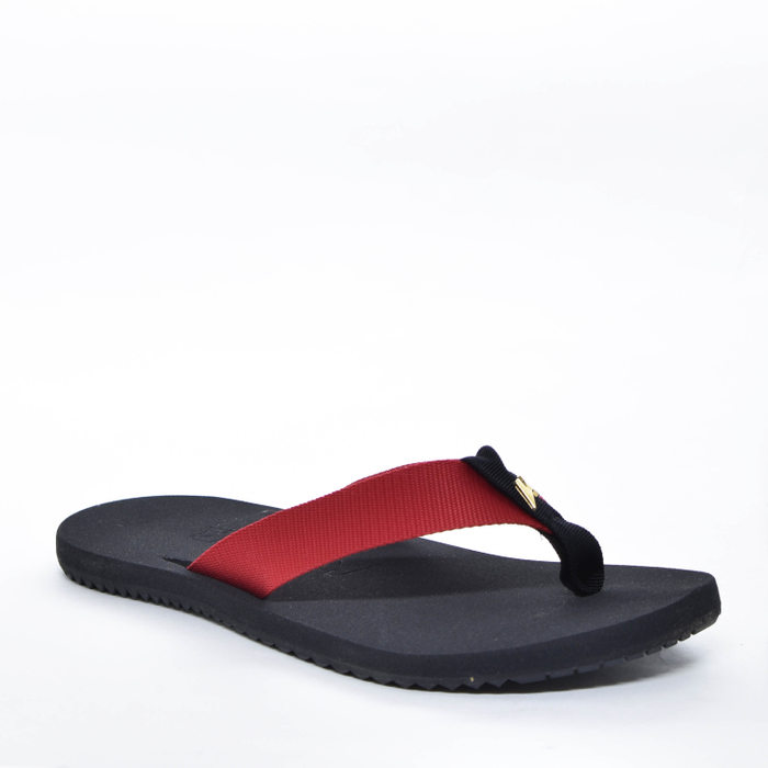 Chinelo Kenner Red Aplicação Metal Preto e Vermelho