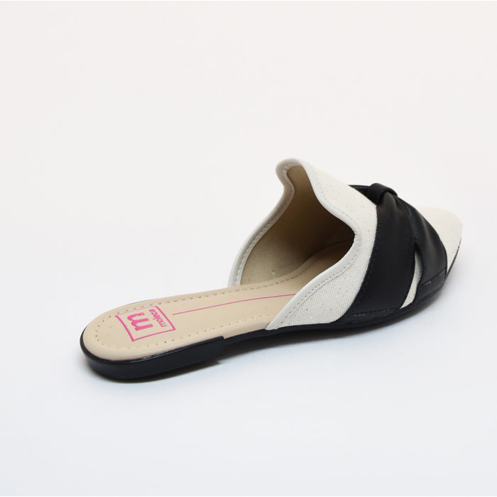 SAPATO MULE MOLECA TECIDO COM CORINO DETALHE LAÇO BEGE MESCLA E PRETO