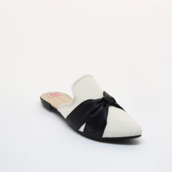 SAPATO MULE MOLECA TECIDO COM CORINO DETALHE LAÇO BEGE MESCLA E PRETO