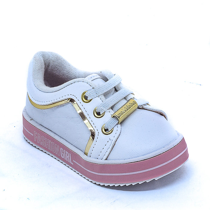 Tênis Molekinha Filete Dourado Detalhe Matelassê Coração Solado Tratorado Branco e Rosa