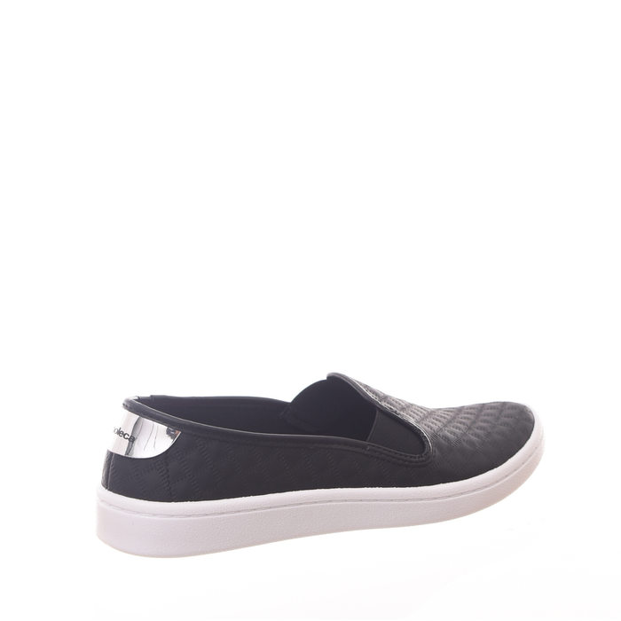 Tênis Moleca Slip-On Cabedal Trabalhado Palminha Flow Preto