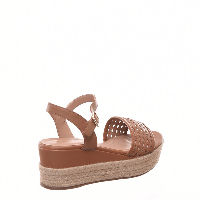 Sandália Plataforma Giulia Domna com Perfuros Espadrille Couro Caramelo