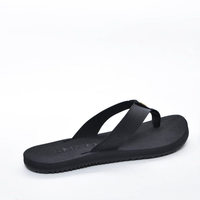 Chinelo Kenner Red Aplicação Metal Preto