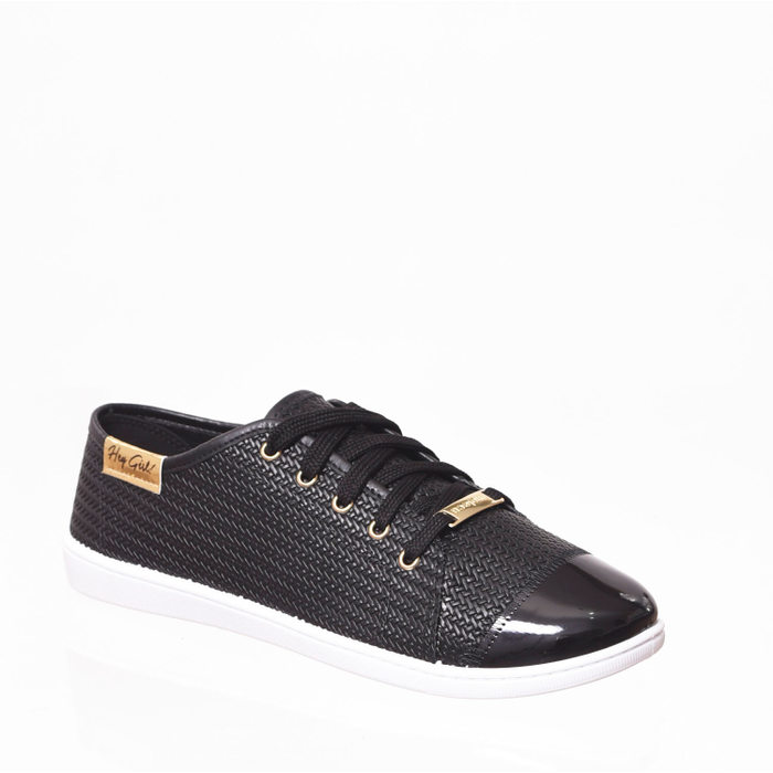 Tênis Moleca Biqueira Verniz Detalhe Tressê Preto